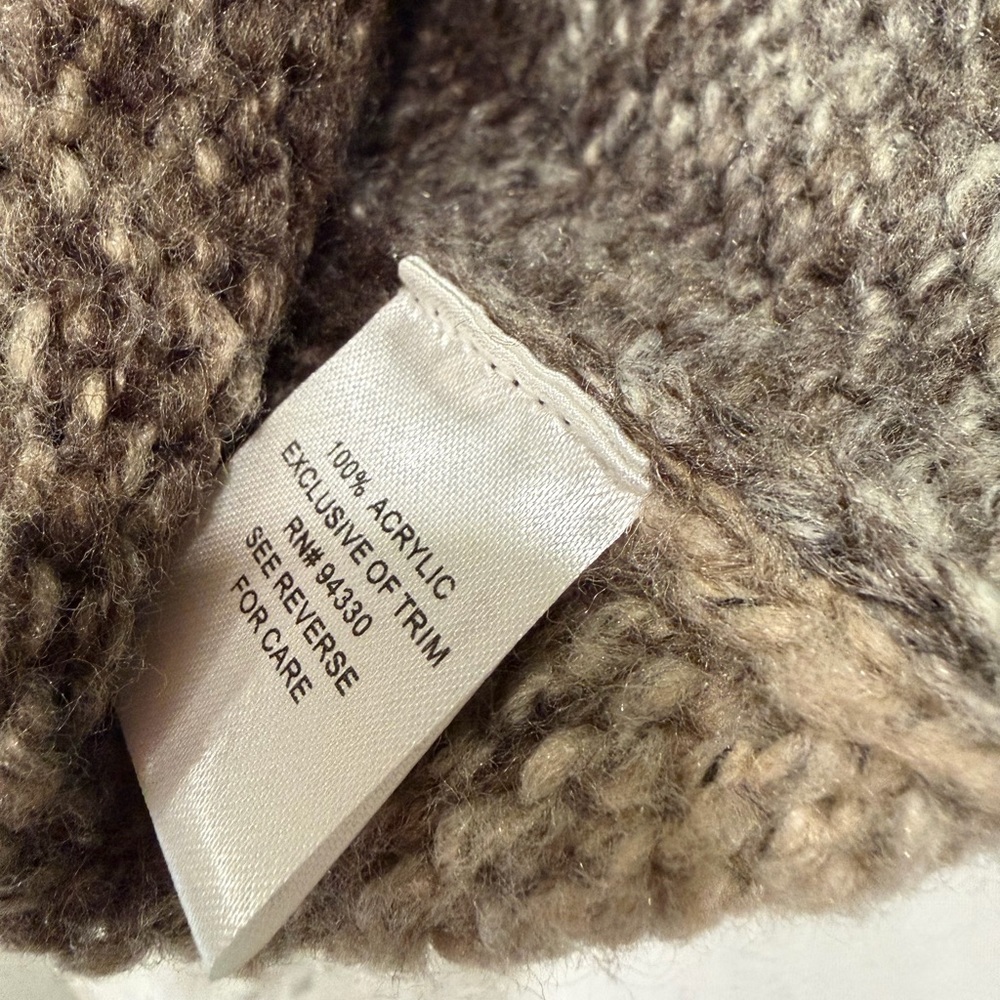 Gradient Knit Toggle Sweater - Picture 6 of 6